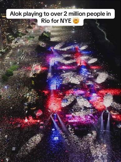 Alok pulled an insane crowd in Rio this New Year’s Eve! 🫨🕺🏻 #newyearseve #alok #edm #edm_electronicdancemusic #edmlife