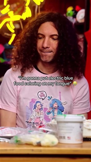 “i’m gonna put electric blue food coloring on my tongue” 😭