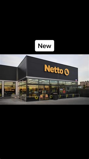 Storefronts and Logos: A Visual Comparison