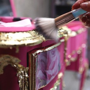 1.3M views · 10K reactions | #Kacha #DIY #FurnitureFlip #Chalkpaint #Furniture #FurnitureMakeover | Kaćha Furniture | Facebook