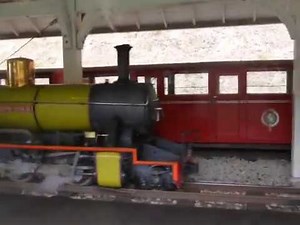 修善寺虹の郷 ロムニー鉄道 SL ノーザン・ロックⅡ号 カナダ村 ネルソン駅到着シーン