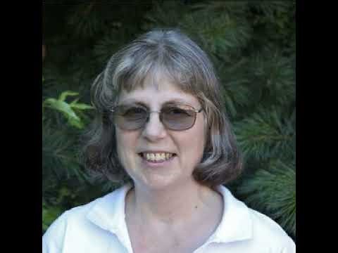 24 Janet Pesaturo, Certified Tracker, on Animals, Tracking, and Game Cams