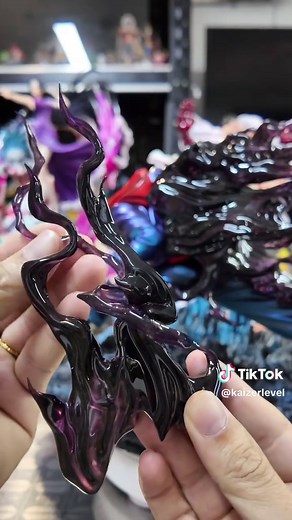 Yuji Itadori Black Flash Jujutsu Kaisen Figure Unboxing