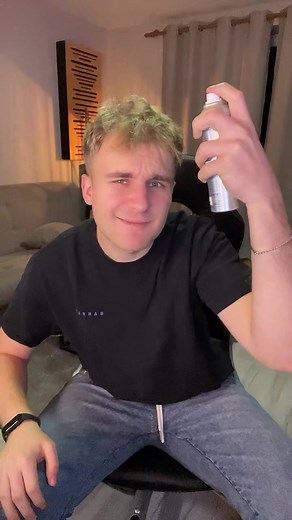 How to Color Your Hair at Home: Spray Method