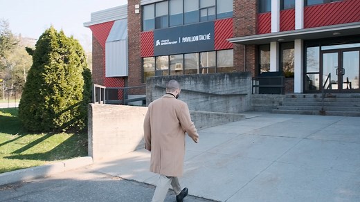 [TECHNIQUES D’ADMINISTRATION ET DE GESTION] Devenir pro de la gestion. Avoir une vision. Prendre des décisions éclairées. Avec le programme Techniques d’administration et de gestion, tu auras tous les outils nécessaires pour exceller dans le monde des affaires! Écoute Killian Lagarrigue te parler de son parcours! Pour en savoir plus : www.cegeprdl.ca/techadmin #cegeprdl | Cégep de Rivière-du-Loup