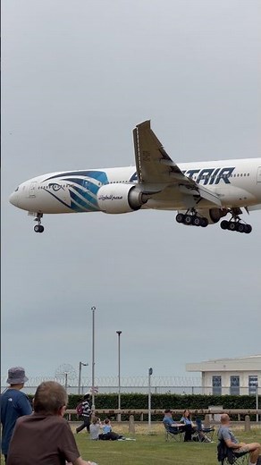 EgyptAir | Boeing 777-36N(ER) | SU-GDR | #LondonHeathrow #MyrtleAvenue #EgyptAir #B777 #AvGeek