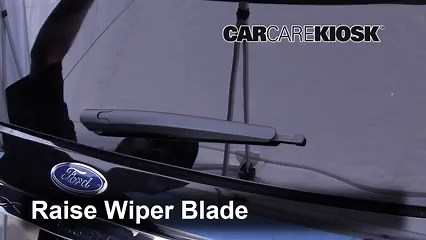 Rear Windshield Wiper Blade Change: 2020 Ford Explorer XLT 2.3L 4 Cyl. Turbo