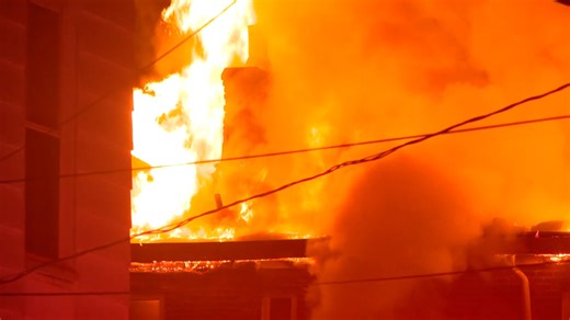 Fire erupts in vacant Cincinnati building, cause unknown SEE MORE: https://bit.ly/4ah8JHk | LOCAL 12, WKRC-TV