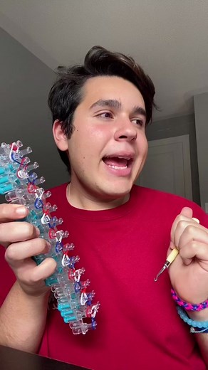 Rainbow Loom Bracelets: Fun Skits and Hauls for the Top Loom Dealers