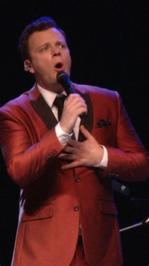 9.5K views · 207 reactions | "I'll Be Home for Christmas" is a Bing Crosby classic. Watch it on YouTube and look for a free song download as our gift! | Under The Streetlamp | Facebook