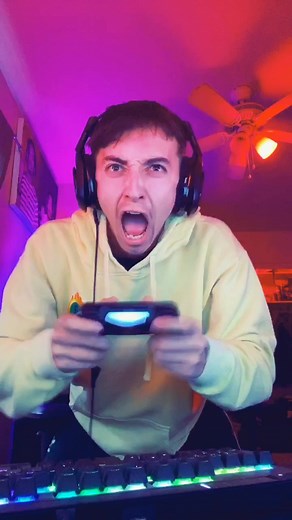 my little brother scares me sometimes 😳 #gamer #foryou #gaming #fortnite #rage