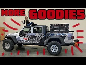 Bestop Sunrider & Rock Slide Engineering Power Steps Installed on JEEP Gladiator