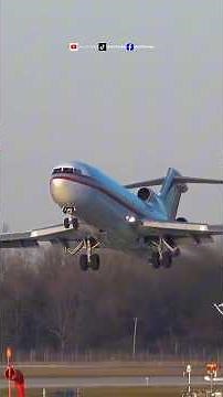 Pesawat ini berumur 59 tahun,tetapi masih terbang hingga sekarang