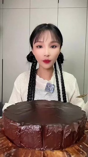 Mukbang Chocolate Cake~!!#eatingshow #tiktokfoods #asmr #mukbang #cake #chocolate #asmrmukbang #mukbang_delicious_food #foryoupageofficiall #fypage #foryourpage #fypシ #fyppppppppppppppppppp #fyp