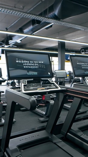 SISTER FITNESS & MATRIX ONYX: Khi Sức Mạnh Gặp Sự Tinh Tế! ✨ Sister Fitness tin rằng hành trình tập luyện phải luôn truyền cảm hứng và mang đẳng cấp cao cấp. Đó là lý do Sister Fitness chọn dòng Matrix Onyx: thiết bị không chỉ nâng tầm không gian mà còn truyền tải cảm giác tinh tế và mạnh mẽ, như chính tinh thần của hội viên. Trải nghiệm sự khác biệt. Trải nghiệm Onyx. 💪 | Matrix Fitness Vietnam