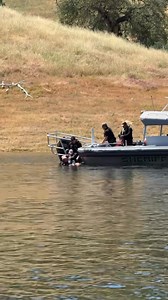 Mock Boating Accident Keeps Deputies Prepared The Tulare County Sheriff’s Office invited Naval Air Station Lemoore, EMS, and the Army Corps of Engineers to respond to a mock multi-injury boating accident scenario at Lake Kaweah. From TCSO, the Marine Enforcement Unit, Dive Team and Search & Rescue Team participated. The goal was to bring these agencies together for collaborative training to ensure a successful response to large-scale critical incidents on the water. This was one of many training