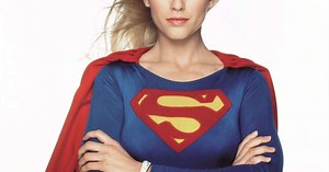 Helen Slater dá boas-vindas a Milly Alcock, a nova Supergirl: 'Vai ser incrível'