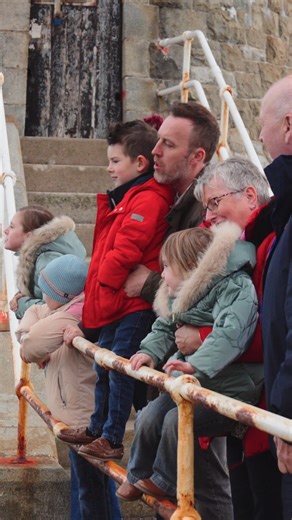 Discover Larne’s iconic landmark this winter! Chaine Memorial Tower has stood proudly on the shoreline since 1887, a striking tribute to James Chaine, who developed Larne Harbour, and a must-see spot for history lovers and explorers alike. Wrap up warm and enjoy a scenic walk to the tower, then wander along the Jurassic coast for explorations and family fun. 📍 Chaine Memorial Tower, Larne | Shaped by Sea and Stone