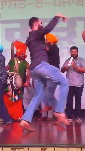 Live Bhangra || Live Bhangra Performance || Bhangra Performance || Bhangra Mahaul #bhangra #ytshorts