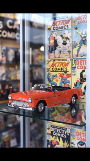 Superhero at the comic book store - Cómics animation #comicbookstore #comics #superhero #godzilla #aiart