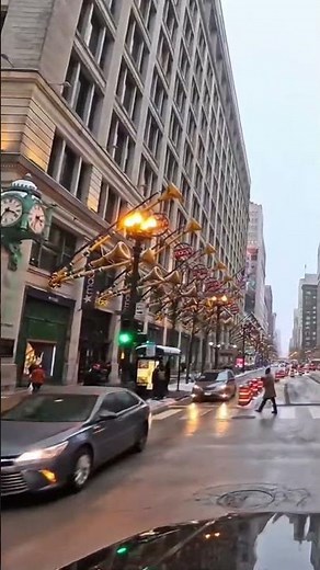 Chicago’s Macy’s State Street Building — A True Historic Landmark!