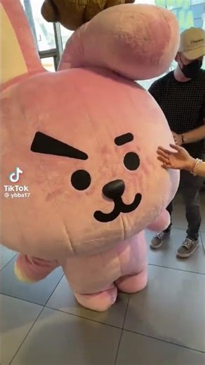 Cooky is looking so CUTE! 💜🖤🫰 #bts #kpop #cooky #bt21 #bangtan