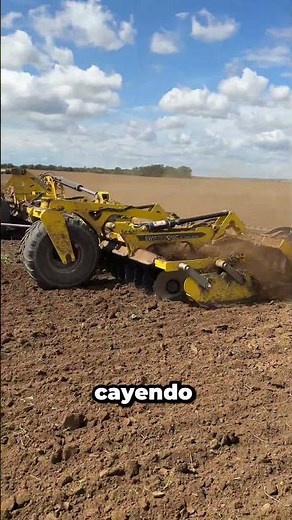 Preparing the soil in the Czech Republic 🇨🇿