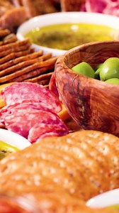 How to make an EPIC CHARCUTERIE BOARD!! recipe and shopping list >> | Reluctant Entertainer