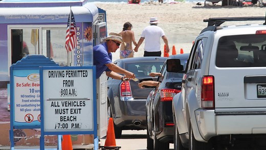 Where in Daytona can you drive on the beach? What to know about beach driving in Florida