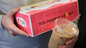 Donuts, apple fritters and a Texas twist: Meet Jacksonville's newest old-fashioned donut shop