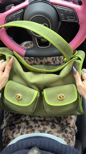 Eco-Friendly Vintage Shoulder Bags for Everyday Use