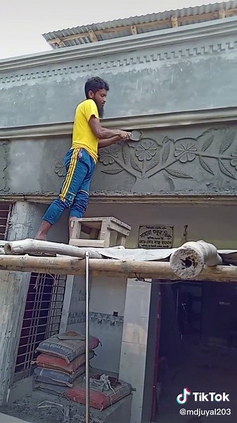 Decorative Wall Plastering Techniques for Beginners