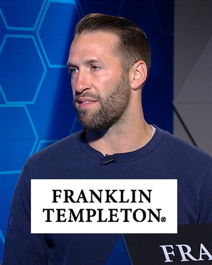 Special teams coordinator Jeremy Springer highlights Christian Elliss's forced fumble. | New England Patriots