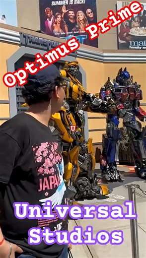 Universal Studios LA #transformers #optimusprime #universalstudios #bumblebee