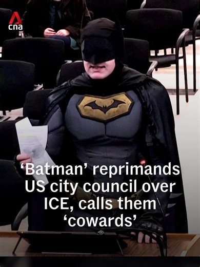 A man dressed in a Batman costume turned up at a city council meeting in Santa Clara, California on Tuesday (Jan 27) and confronted city officials over the presence of Immigration and Customs Enforcement (ICE) agents at the upcoming Super Bowl at Levi’s Stadium. He called them a