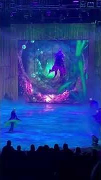 POV: You didn't expect this character at Disney on Ice ❄️👑 #Disney #Shorts #spotlightmagic