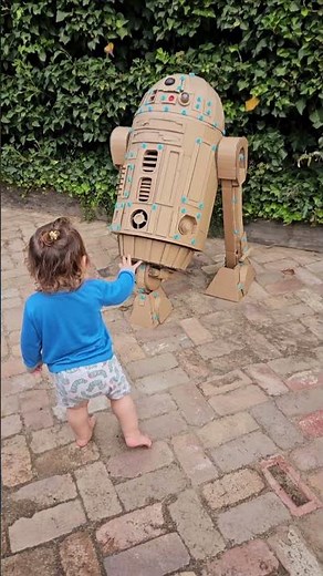 DIY Cardboard R2D2 📦 #starwars