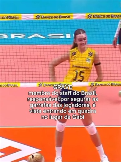 Não sabia que os membros do staff também podiam entrar em quadra, mas ela joga bem o Zé Roberto deveria convocar ela #volei #brasil #fyp #viral #selecaobrasileira