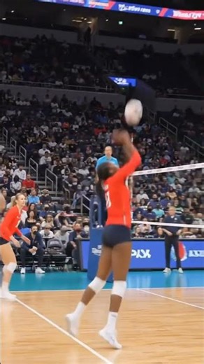 starting volleyball Match