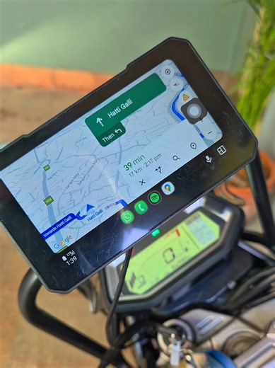 Introducing the Aoocci C3 Plus the ultimate smart display for modern riders. ✨ Wireless Apple CarPlay & Android Auto 🗺️ Real-time navigation at a glance 🎵 Stream music & take calls hands-free 🛞 Built-in TPMS to monitor tire pressure & temperature live ☀️ Ultra-bright 800-nit IPS display clear even under the harsh sun 🌧️ IP67 waterproof & vibration-resistant for every road, every ride No cables. No distractions. Just pure riding confidence. 🔧 Universal fit | 📱 iOS & Android compatible 👉 Up