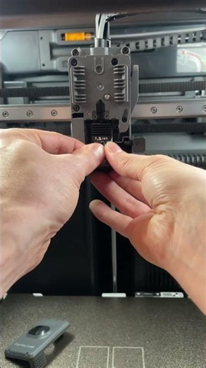 Changing the print nozzle on the H2S in 60 seconds