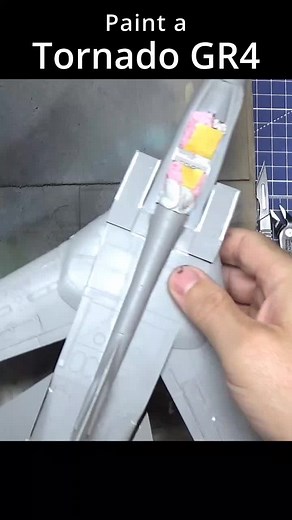 paint a fighter jet model #tornadogr4 #raf #modeling #models #warthunder #airbrushing #painting #airbrush #model #scalemodel
