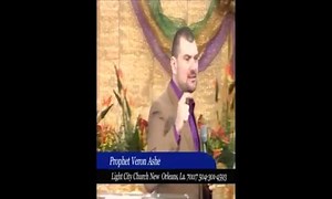 Bishop Veron Ashe Light City Church 2011.mp4