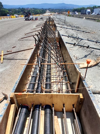 Median Barriers construction 🚧 🏗👷🏾 #reinforcement #structure #engineering #concrete #construction