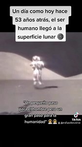 Apolo 11 fue la quinta misión tripulada del Programa Apolo de los Estados Unidos y la primera de la historia en lograr que un ser humano llegara a la Luna. 🌚 La nave Apolo de la misión se envió al espacio el 16 de julio de 1969, realizó su alunizaje el 20 de julio de ese mismo año y al día siguiente dos astronautas (Armstrong y Aldrin) se convirtieron en los primeros en caminar sobre la superficie lunar. 👨‍🚀🧑‍🚀 El Apolo 11 fue impulsado por un cohete Saturno V desde la plataforma LC 39A y l