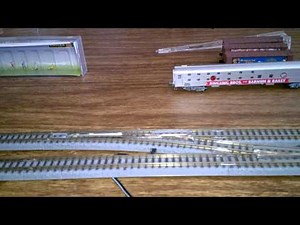 Z scale Rokuhan Double Track Oval AZL GP-30 Switching