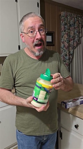 Tutorial on opening a container #funny #diy #comedy #cooking