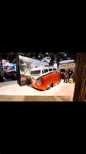 The VW Shorty bus "Surf Seeker" built by Ron Berry with SKJ Customs. | VolksWorld Magazine