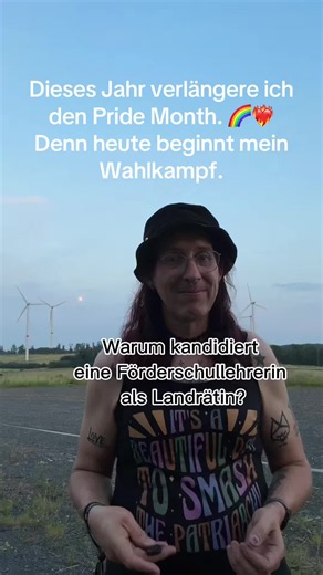 Heute beginnt offiziell mein Wahlkampf als Landratskandidatin für den Westerwaldkreis. Ich kandidiere für einen Westerwald, der niemanden zurücklässt. Für gute Bildung. Für soziale Gerechtigkeit. Für starke Kommunen. Für konsequenten Klimaschutz. Für eine Gesundheitsversorgung, die den ländlichen Raum nicht vergisst. Und für eine Politik, die zuhört. Ich weiß, dass dieser Wahlkampf nicht einfach wird. Aber Hoffnung ist nichts, worauf man wartet. Hoffnung organisiert man. ❤️‍🔥 #Landratswahl #Wes