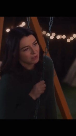 #wlw #lgbtq #lesbians #love #lesbianlove #loveislove #emison #prettylittleliars | Lesbian Kiss